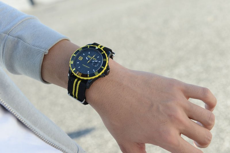 イエローNATOベルト腕時計モデル2