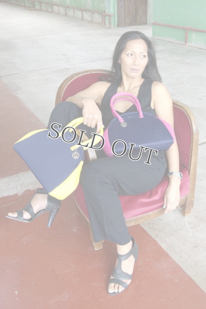 SKIMPウェットスーツ素材バッグ1