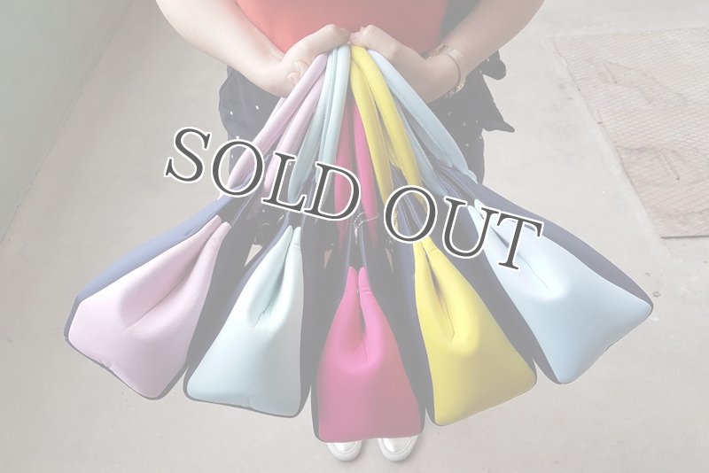 SKIMP軽量ハンドバッグ1